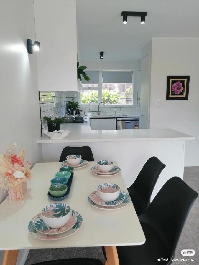 Centre Takapuna 2 Beds & Garage & Netflix Auckland Bagian luar foto